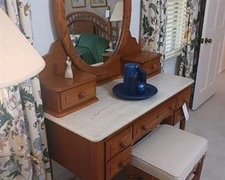Dressing table