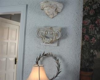 Assorted painted / shabby chic wall decoratives