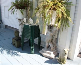 Another pair of putti pedestals