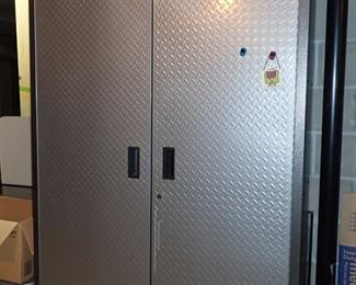 GLADIATOR  METAL STORAGE CABINET 2 DOORS  - X-LARGE