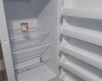 UP RIGHT FREEZER PURCHASED 9/21/2019 WITH A 10 YEAR WARRANTY THAT COMES WITH THE FREEZER