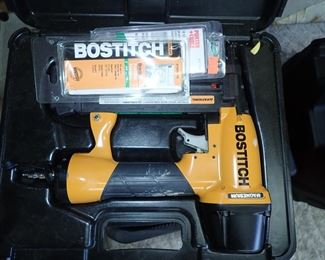 BOSTITCH NAILER