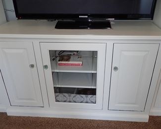 3 PIECE STORAGE CENTER - SAMSUNG TV 