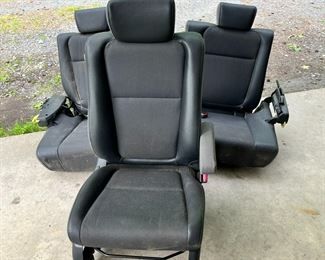 2005 Honda Element - Second Row Seating