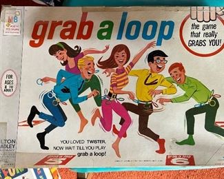 Milton Bradley - 1968 Board Game, Grab a Loop
