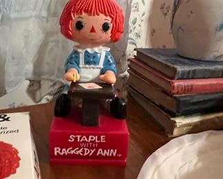 Vintage 1975 Bobbs-Merril Co Raggedy Ann Doll Stapler