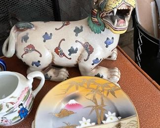 Set of 6 Mid Century Vintage Japanese Gold Plated Mt Fuji Plates, Ceramic Asian Foo Lion