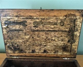 A Closer Look at the Lid!