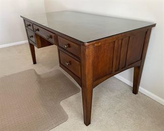 Mahogany Desk By Hooker Furniture