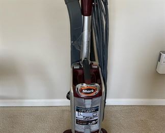 Shark Rotator Lift Away "True Pet" Vacuum