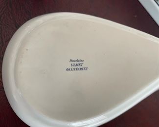 Porcelain Party Hosting Set