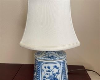 Porcelain Ginger Jar White and Blue Floral Table Lamp