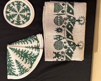 Christmas Themed Table Cloth, Placemats and Coasters