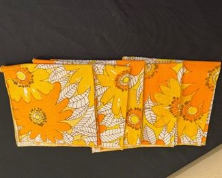 Mid Century Modern Cloth Napkins with Bright Flowers