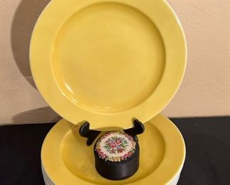 Set of 6 Set of Yellow Pelimann Weiden Charger Plates