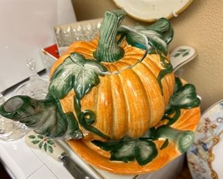 Ceramic Pumpkin Bowl with Lid