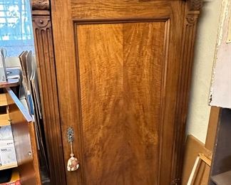 Antique Oak Cabinet/Wardrobe