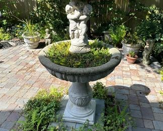 Cherub Cement Fountain/Statue
