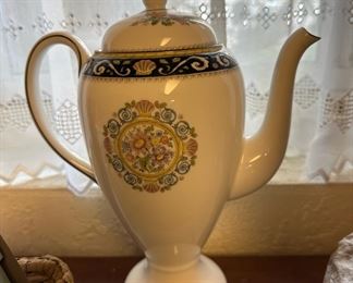 Wedgwood Kutani Crane China Pitcher/Teapot