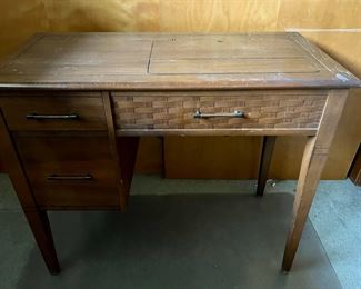 Sewing Machine Cabinet