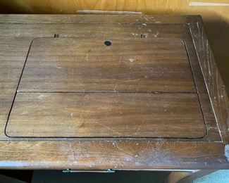 Sewing Machine Cabinet