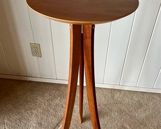 Vintage Pedestal Table/Stand
