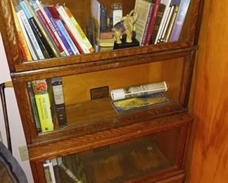 The Globe Wernicke Co. 3 Tier Display Case/Shelf