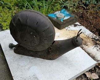 Outdoor Metal Snail Decor
