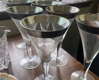 6 Dorothy Thorpe Crystal Silver Band Martini Glasses