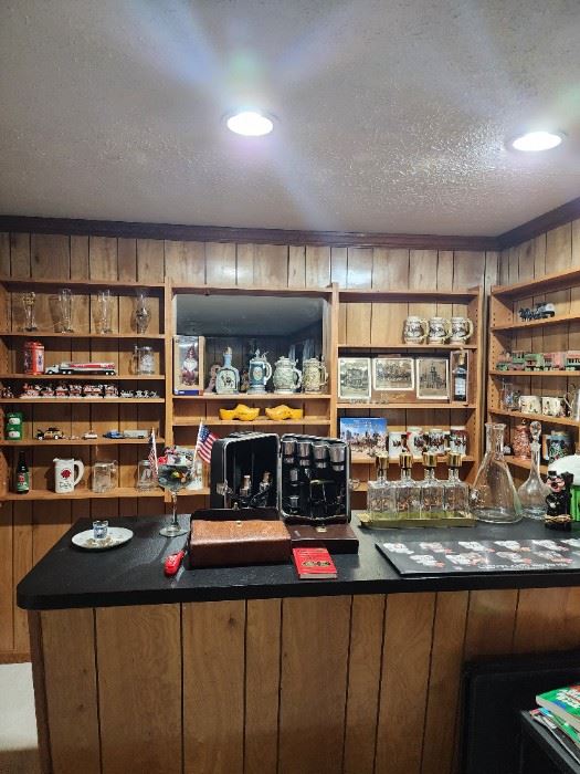 Glitter Gold & Football??? in Nokesville, VA starts on 4/29/2023