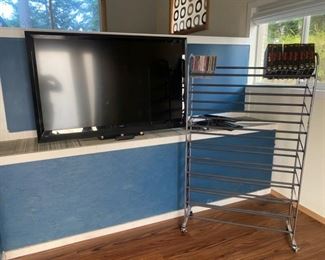 Visio 55 LCD TV Model E552VL,TV Wall Mount,  Media Rack, More