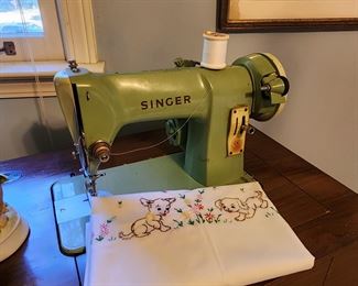 Vintage Singer Sewing Machine