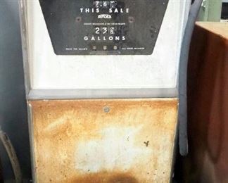 Bowser Model Vintage Gas Pump, With Pump Nozzle