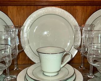 NORITAKE ‘HONOR’ CHINA
