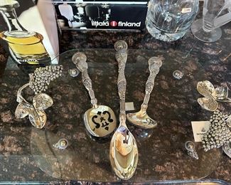 PLATTER, SERVING UTENSILS