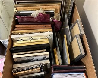 PHOTO FRAMES