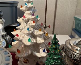 WHITE CERAMIC CHRISTMAS TREE