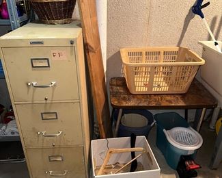 FILE CABINET 