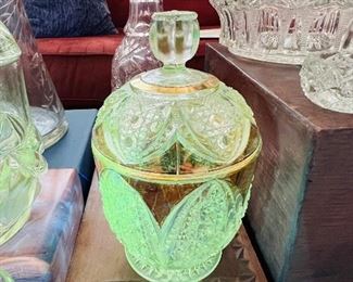 Green UV Reactive Glassware 