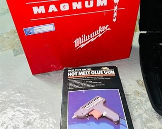Magnum & Glue Gun