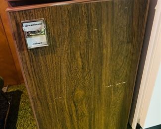 Mini Fridge w/ Freezer - excellent working condition 