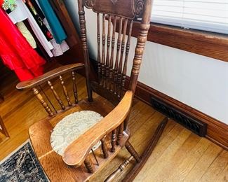 Antique Rocking Chair 