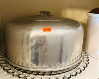 Retro 50’s Cake Holder 