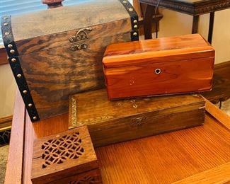Wooden Jewelry Boxes & Chest 