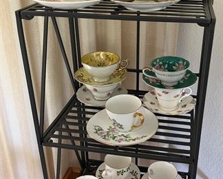 Yea cups and saucers