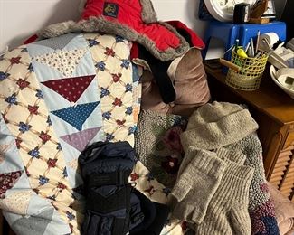 Quilt , vntg wool mittens 