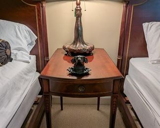 1940's banded mahogany drop-leaf table, by the Hickory Chair Co., large Tiffany-style table lamp and dog head inkwell.