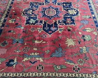 Gorgeous Persian Bakhtiari, measuring 10' x 12' 2".