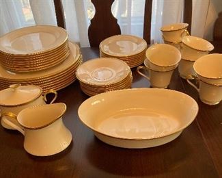 Lenox china set, 43 pieces