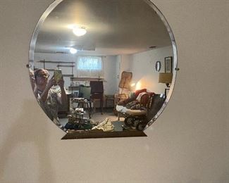 Round beveled mirror